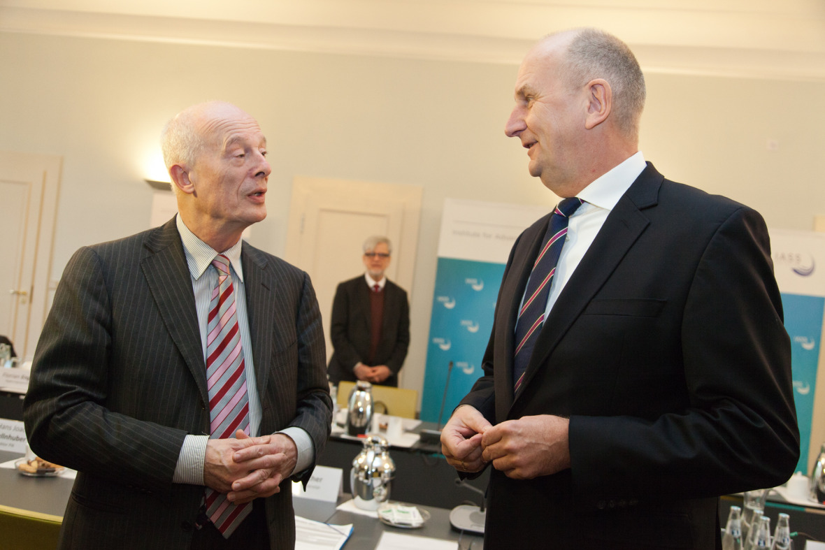 Hans Joachim Schellnhuber (PIK) and Governor Dietmar Woidke in discussion