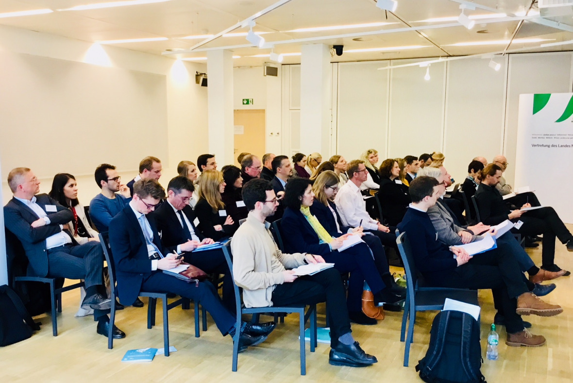 Around 50 stakeholders from the policy community, science, civil society and business attended the event organised by the IASS and the Heinrich Böll Foundation France in Brussels. 