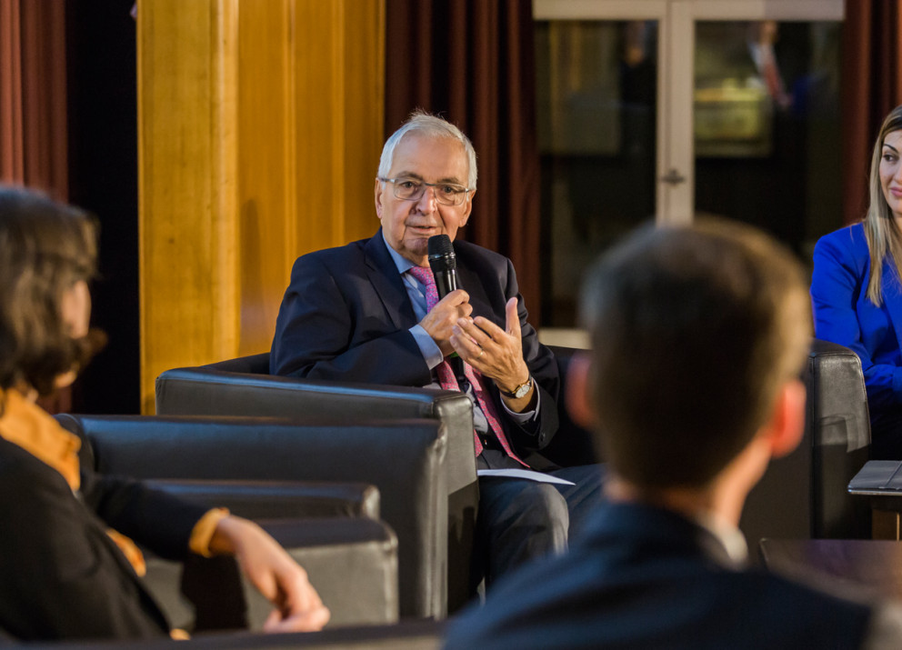 IASS Founding Director Klaus Töpfer and the first recipient of the Klaus Töpfer Sustainability Fellowship, Nicole de Paula, at a panel discussion.