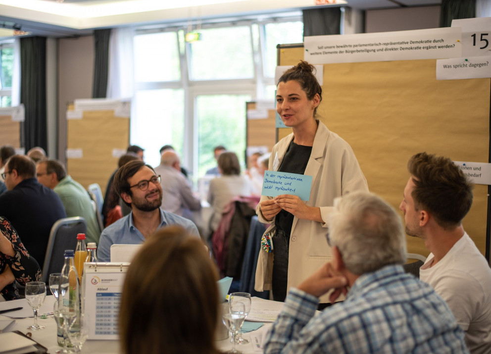 Discussion at the Citizens’ Assembly for Democracy in Leipzig. 