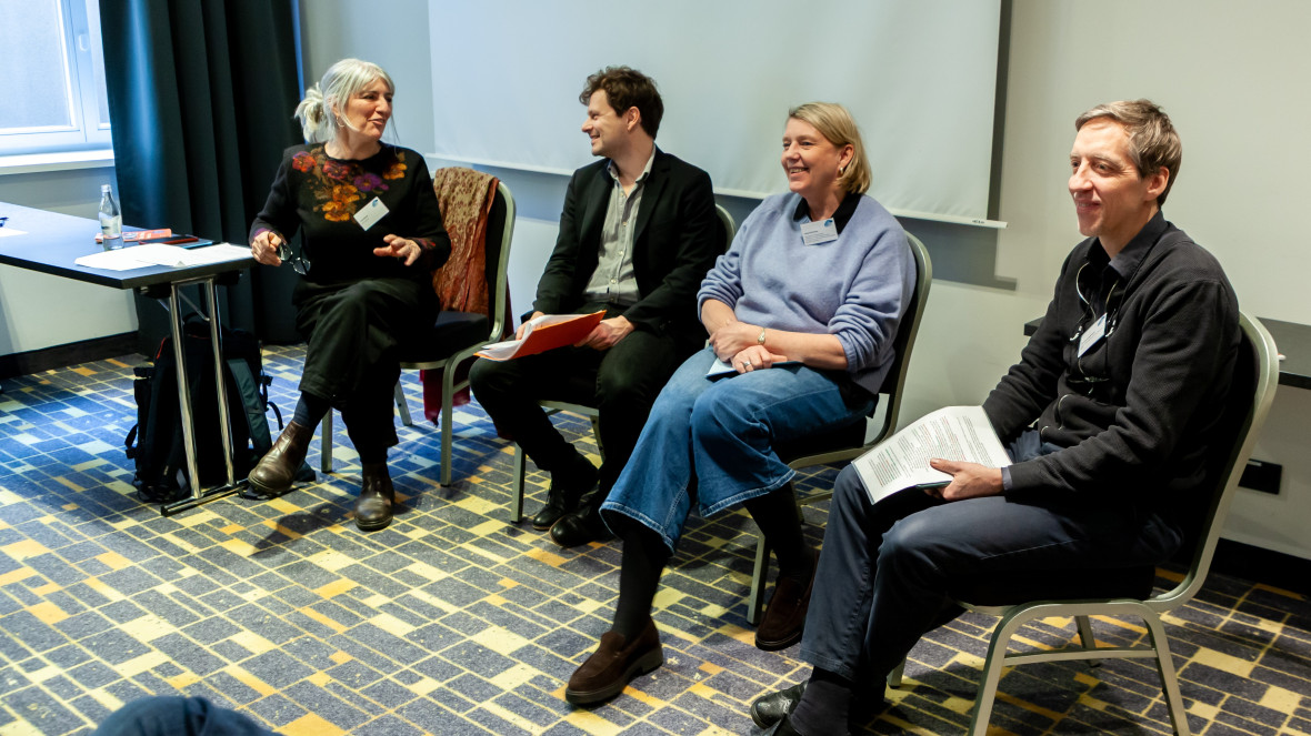 RIFS-Fellow Cléo Mieulet moderiert die Diskussion mit Florentin Letissier, Heike Birkhölzer und Christian Lautermann (v.l.). 